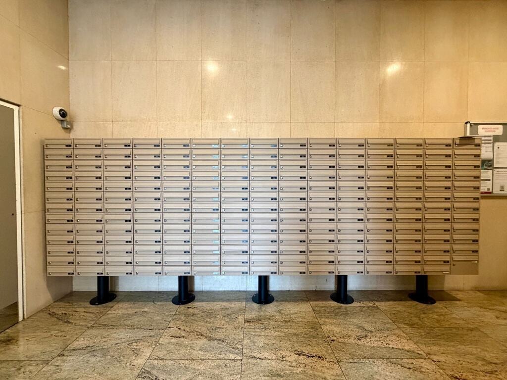 Week Street 29652# 3