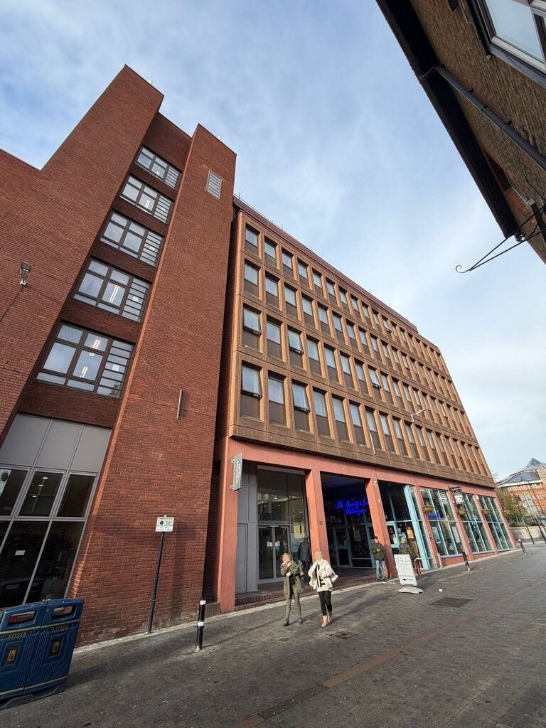 Week Street 29652# 1