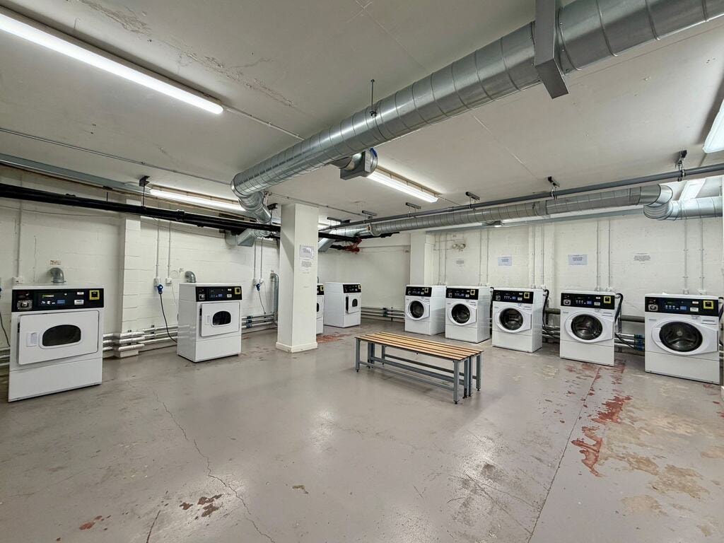 Week Street 29652# 2