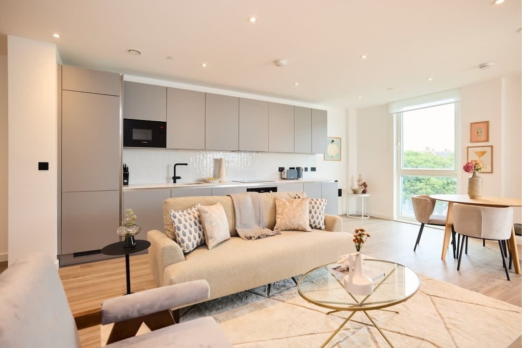 Stamford Road, N15 4PZ