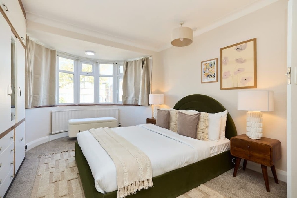 Randall Avenue, NW2 7RN