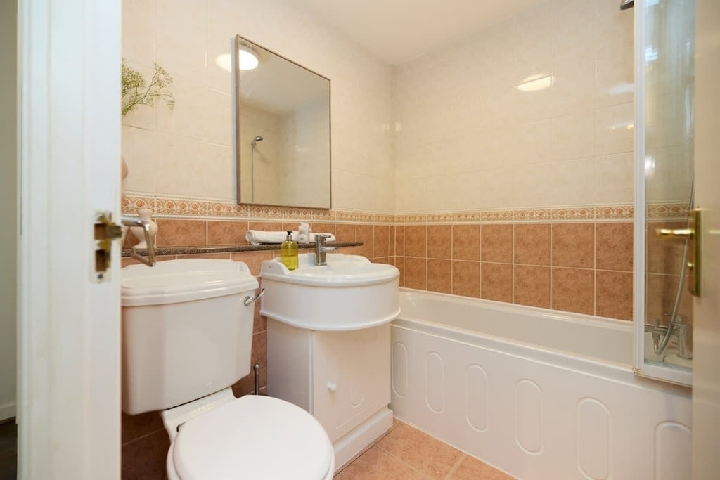 Brompton Park Crescent, SW6 1SP