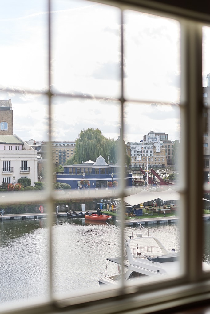 East Smithfield, E1W 1AT