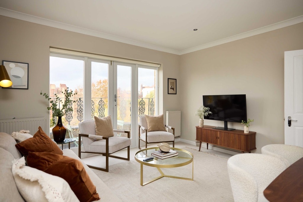 Sutherland Avenue, W9 1ES