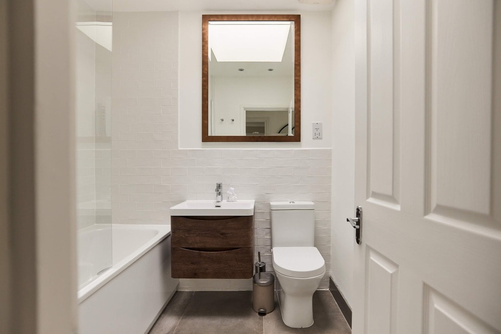 Sutherland Avenue, W9 1ES