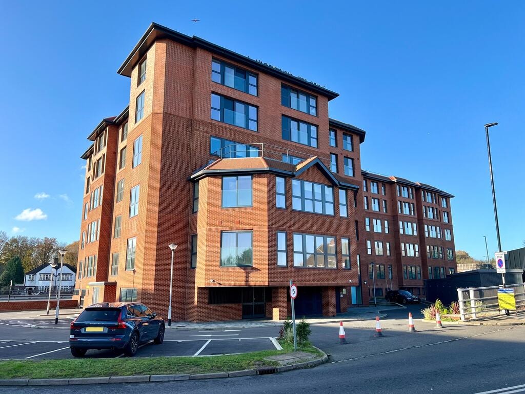 Beverley Way, SW20 0FX