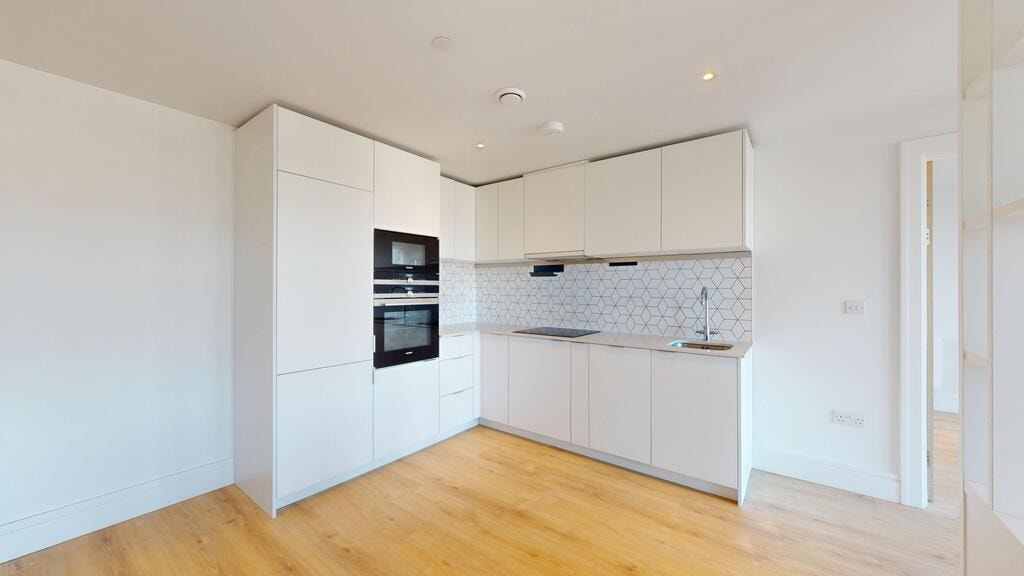 Beverley Way, SW20 0FX