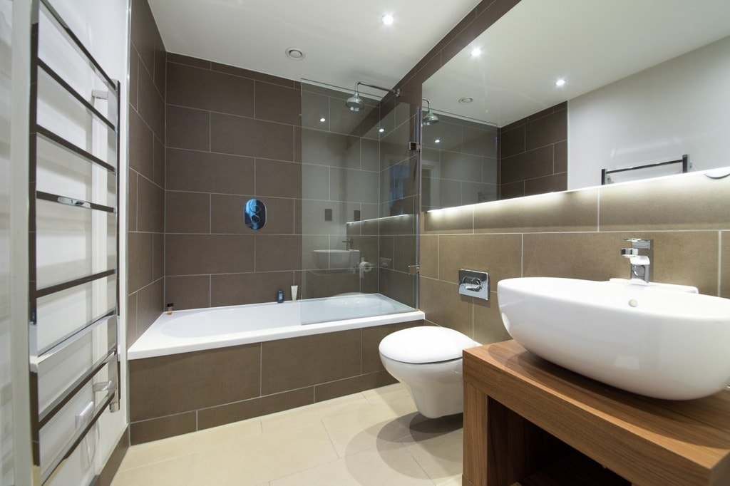 Whitechapel High Street, E1 7AQ