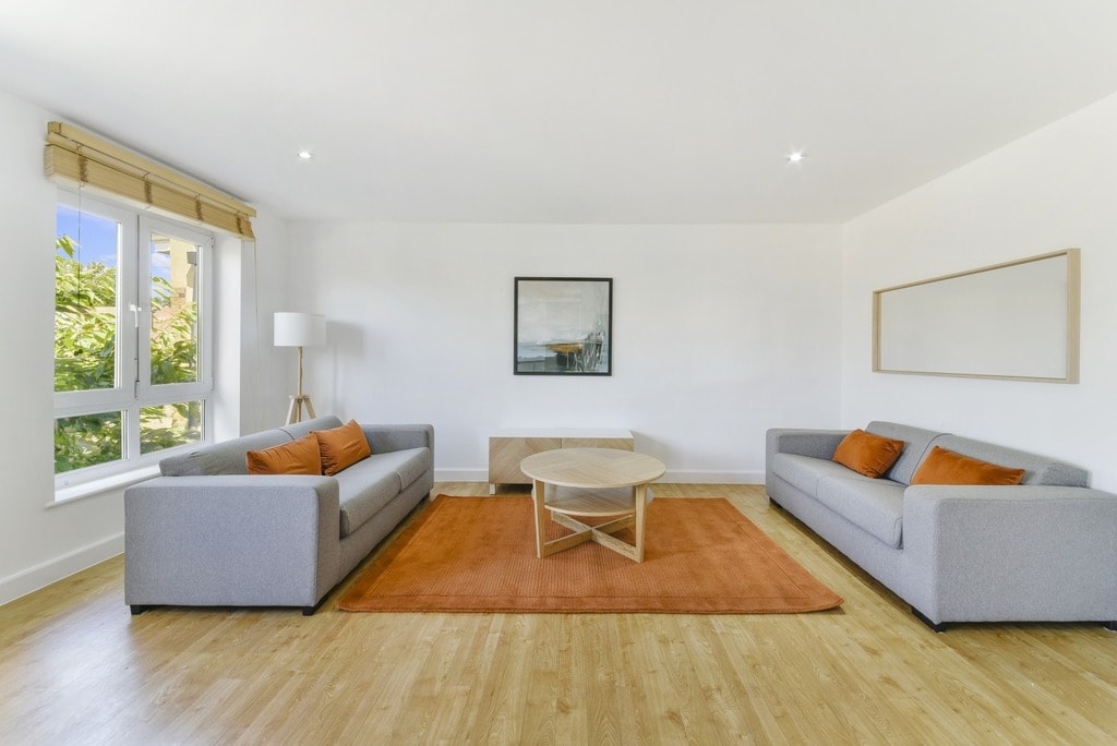 Hereford Road, E3 2FN