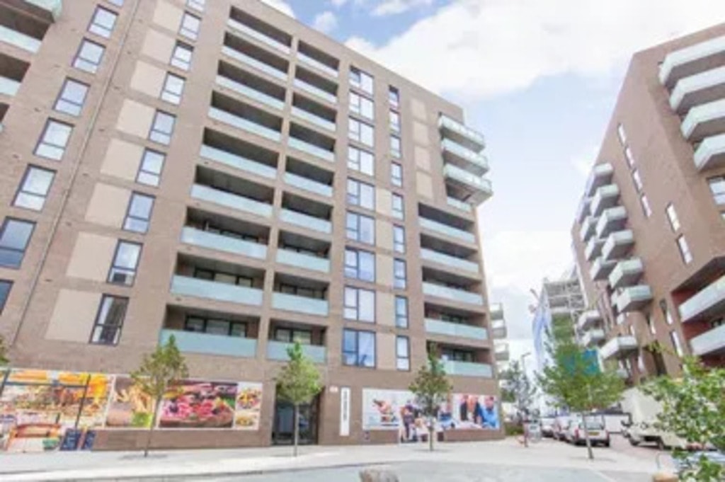 New Village Avenue, E14 0TB