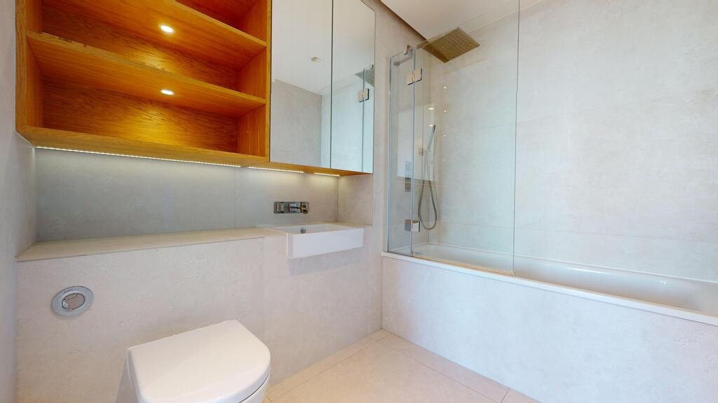 Highgate Hill, N19 5FG