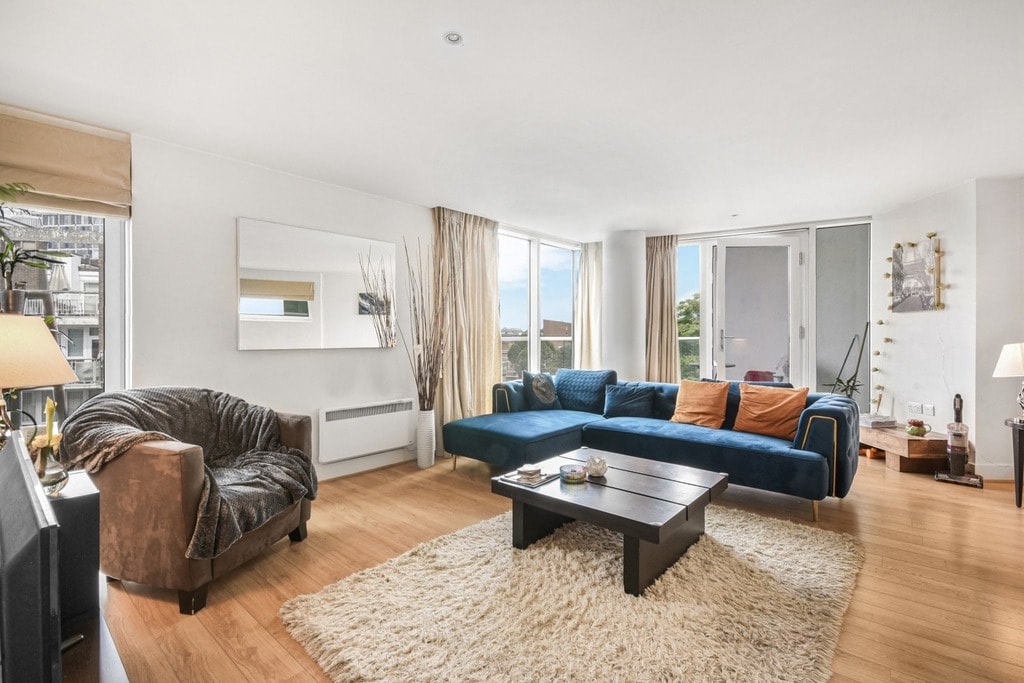 Empire Square, SE1 4NB