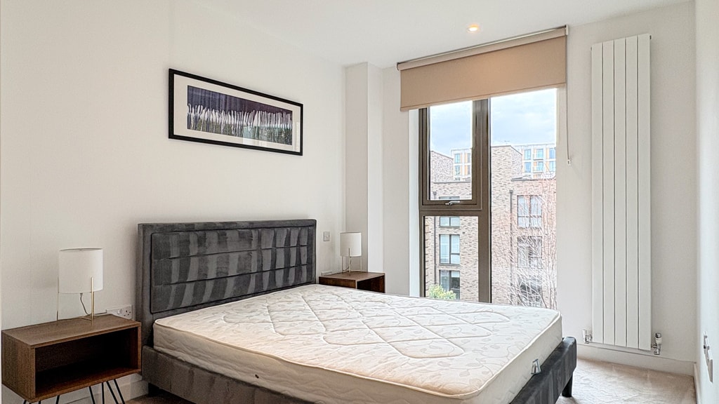 Schooner Road, E16 2PT