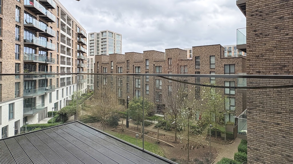 Schooner Road, E16 2PT