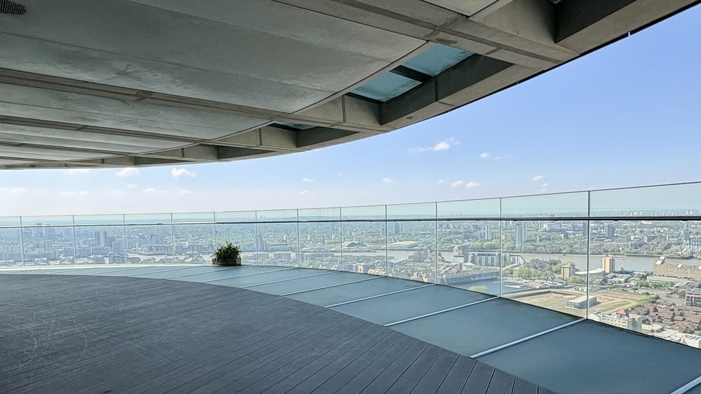 Crossharbour Plaza, E14 9UE