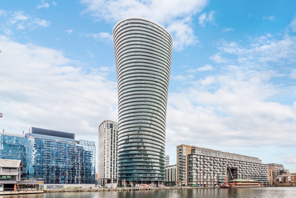 Crossharbour Plaza, E14 9UE