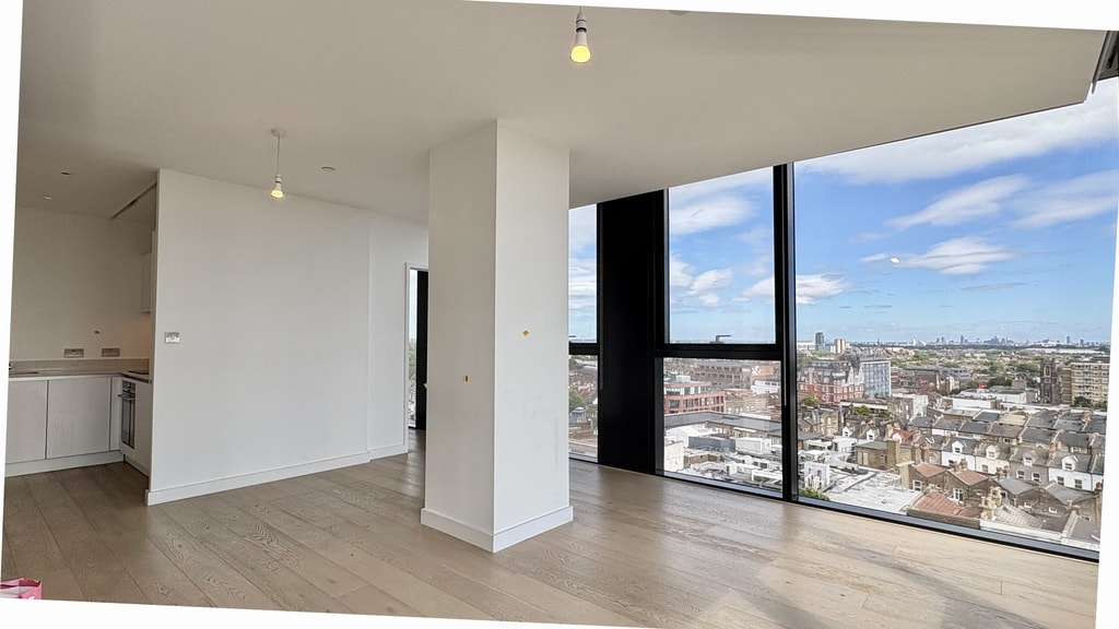 Highgate Hill, N19 5FG