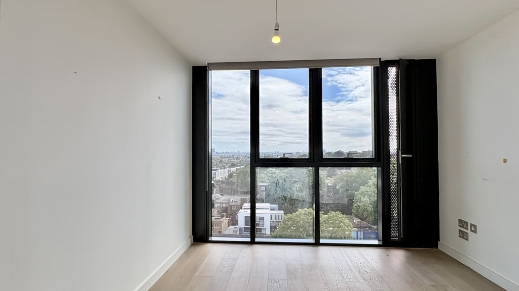 Highgate Hill, N19 5FG