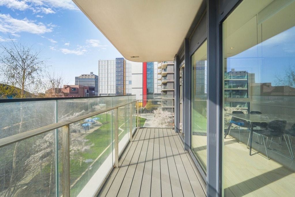 Glasshouse Gardens, E20 1HR