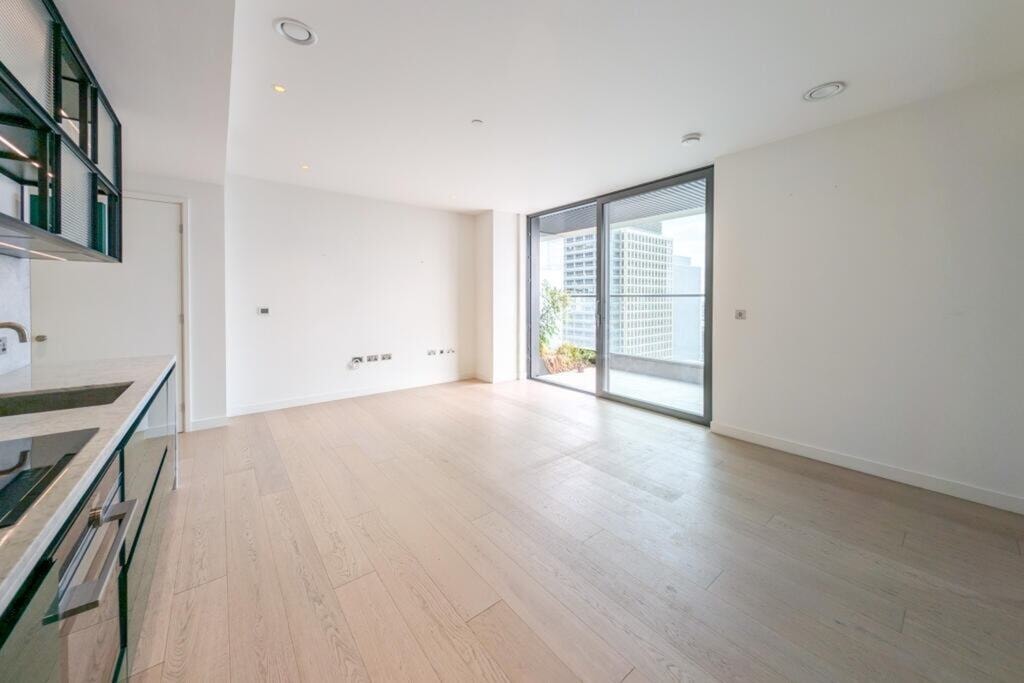 Wards Place, E14 9DY