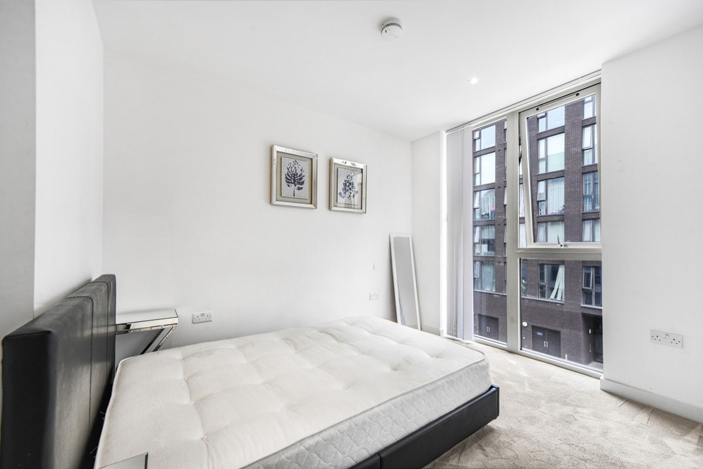 Admiralty Avenue, E16 2PZ