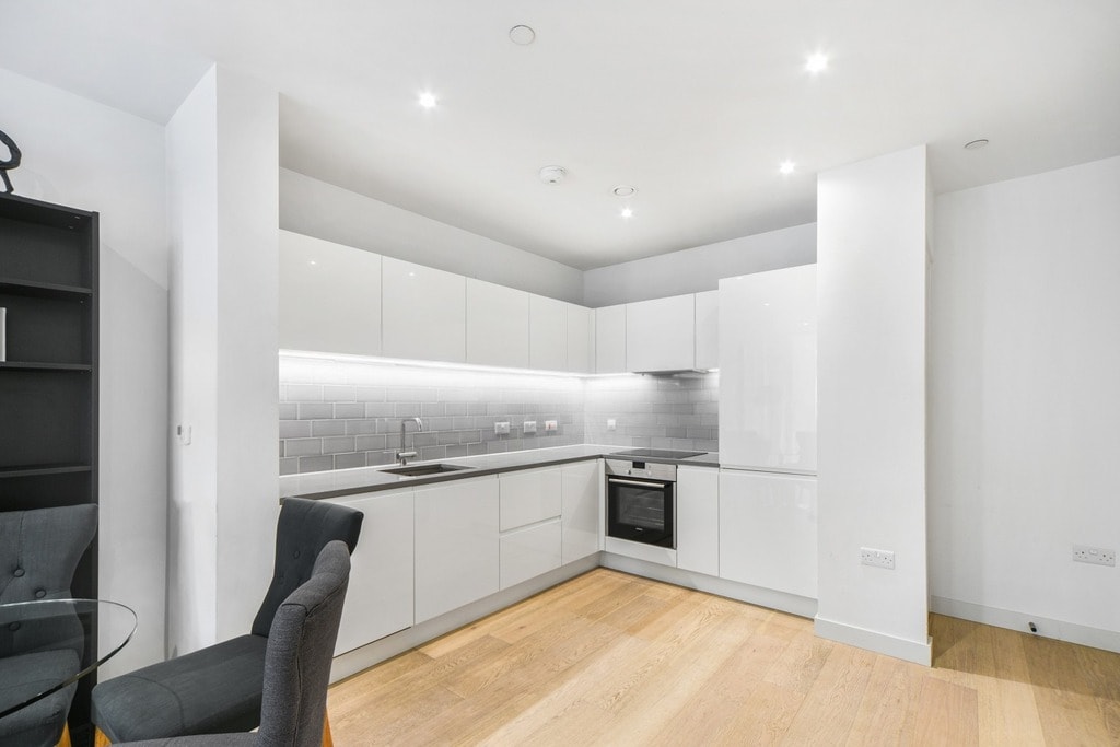 Admiralty Avenue, E16 2PZ