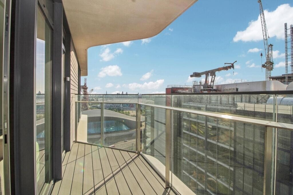 Glasshouse Gardens, E20 1HW