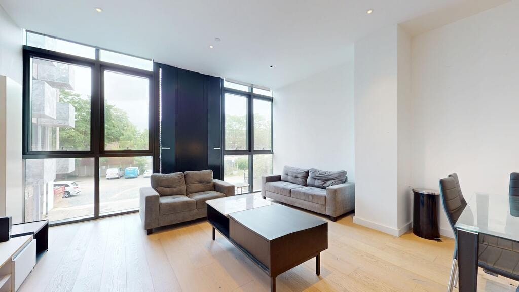 Highgate Hill, N19 5NA