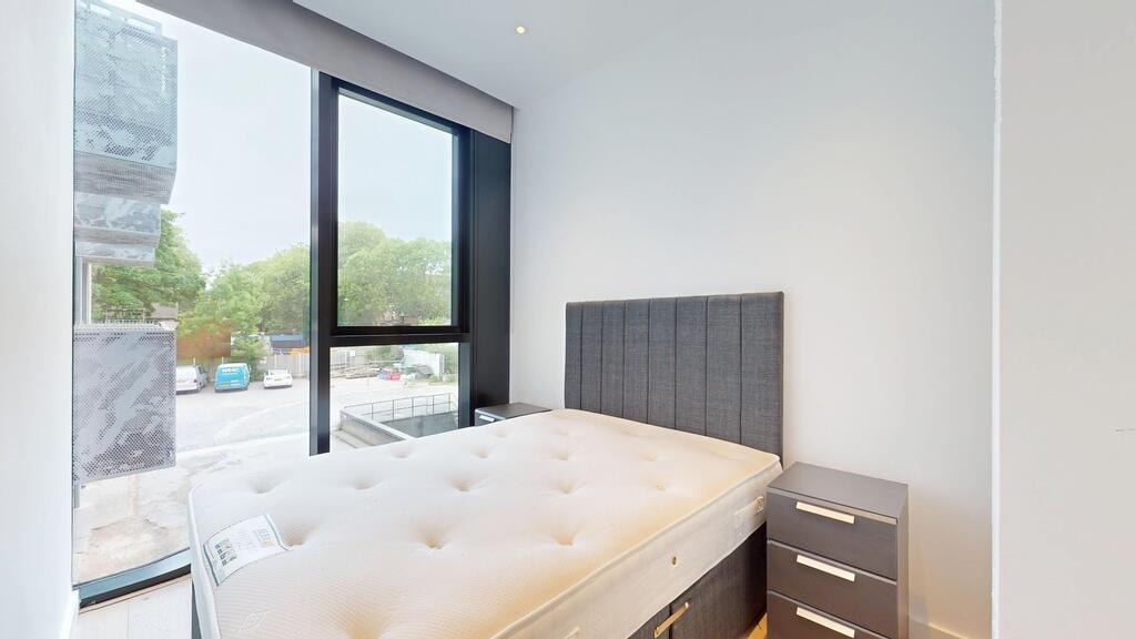 Highgate Hill, N19 5NA