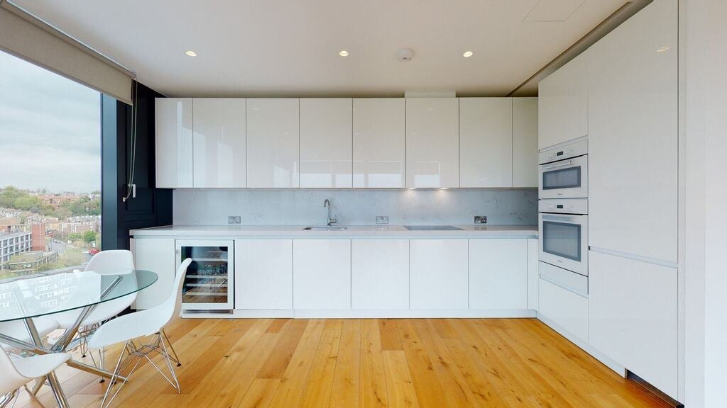 Highgate Hill, N19 5FG