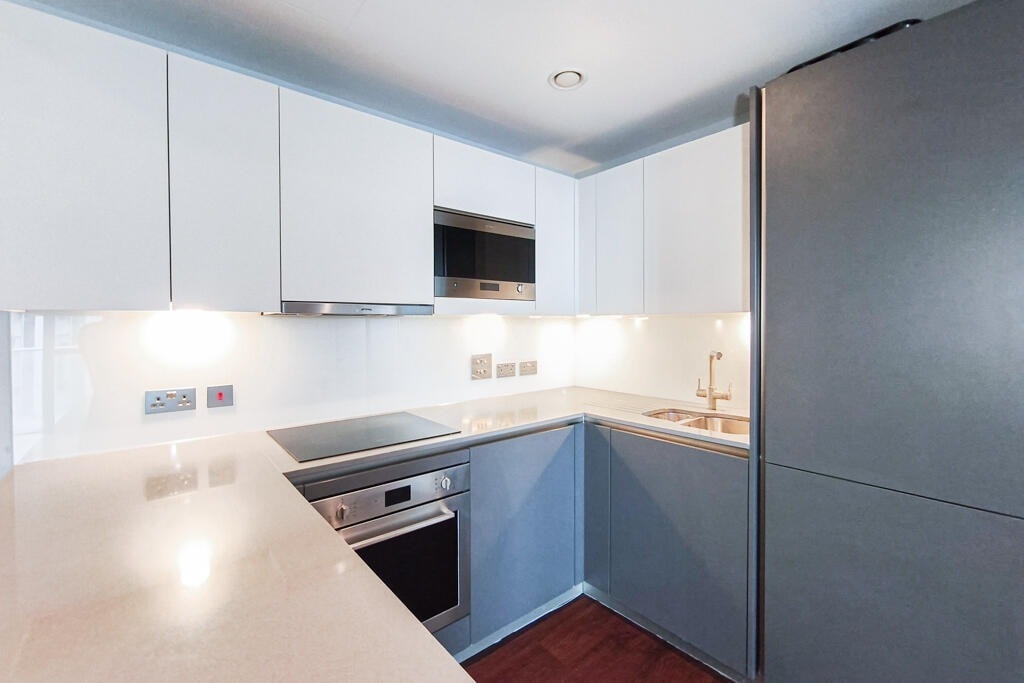 Harbour Way, E14 9DN