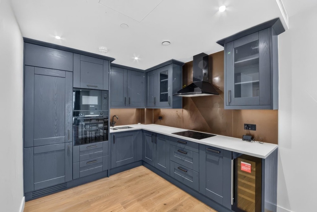 Emery Way, E1W 2AS