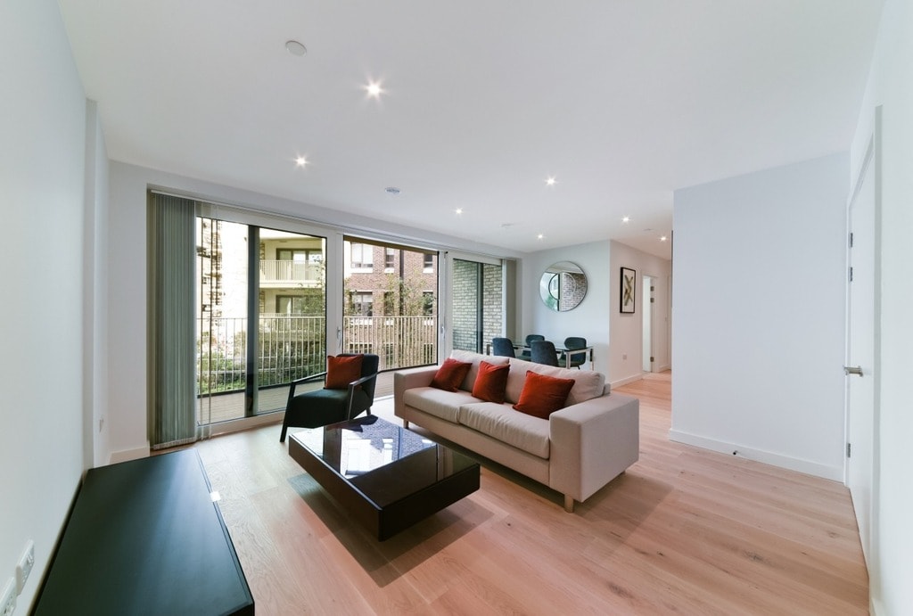 Walworth Square, SE17 1GA