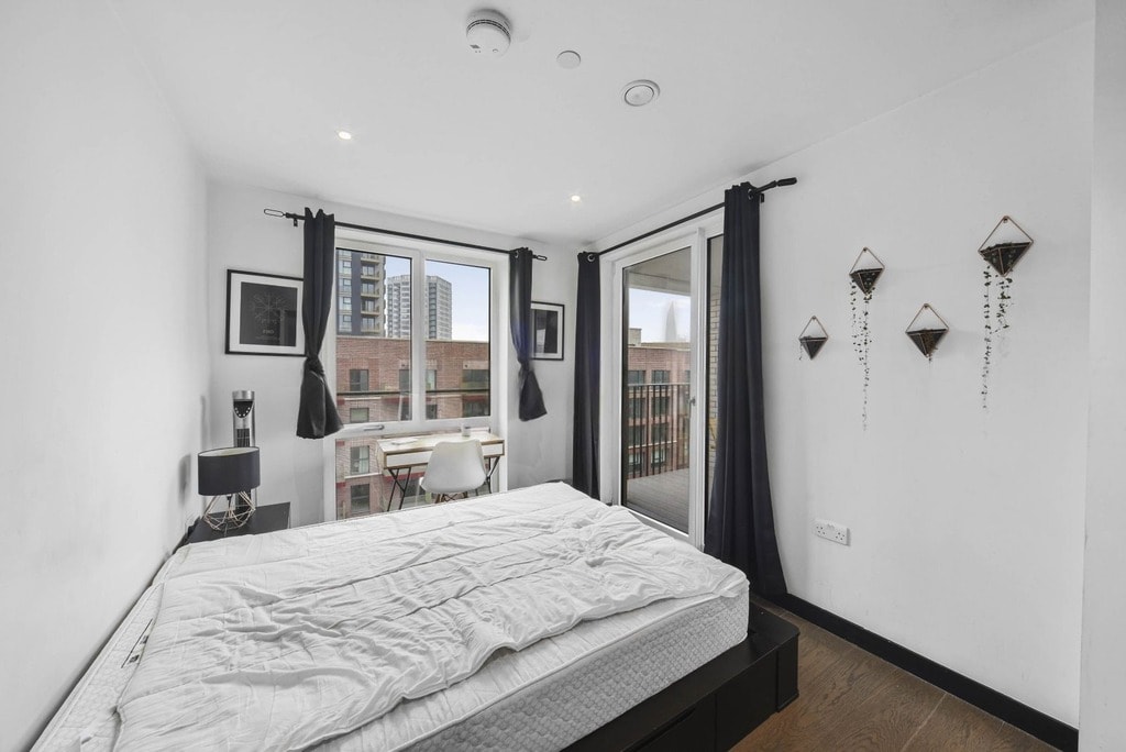 Sayer Street, SE17 1FH