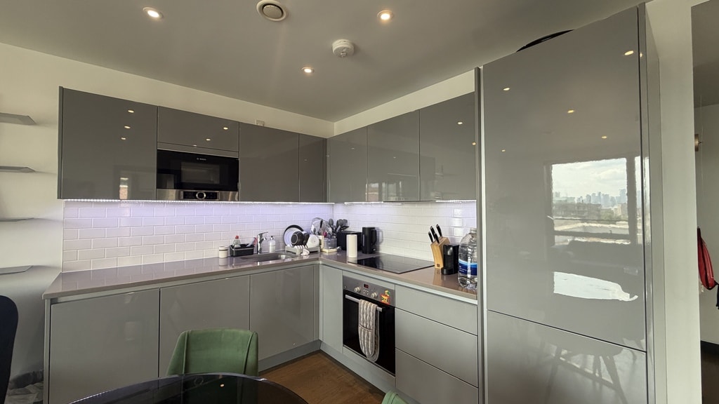 Sayer Street, SE17 1FH