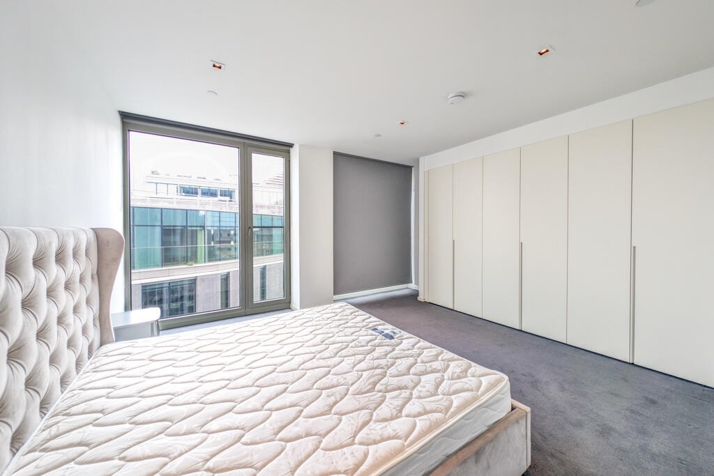 Upper Ground, SE1 9EY
