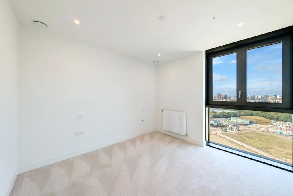 Affinity View, E16 4EE