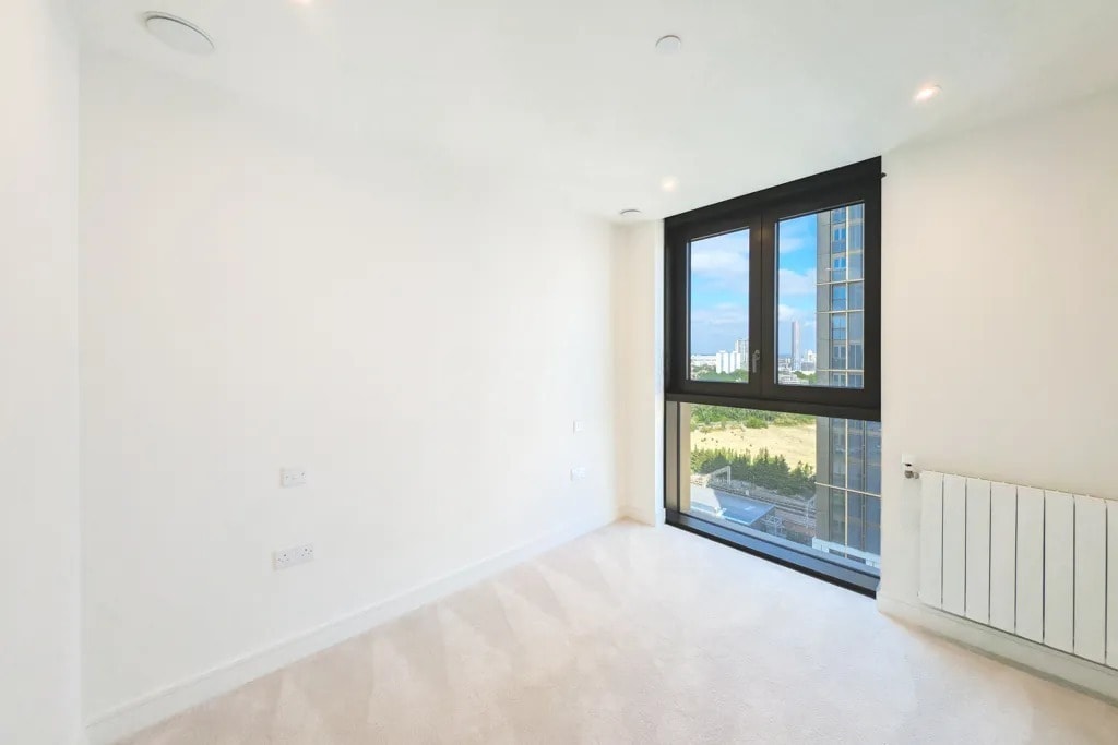 Affinity View, E16 4EE