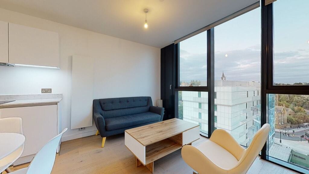 Listing photo 1